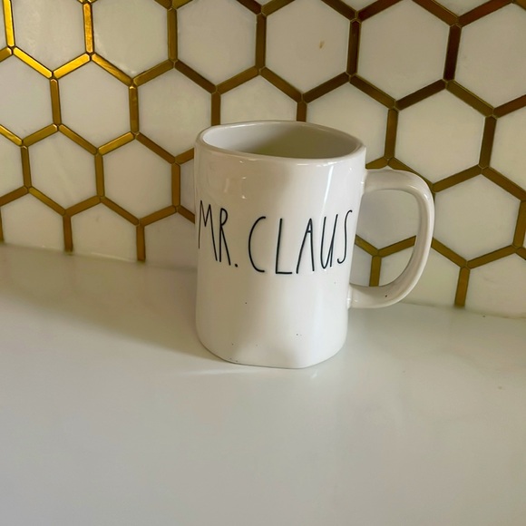 Rae Dunn Mr. & Mrs Claus - Picture 7 of 8